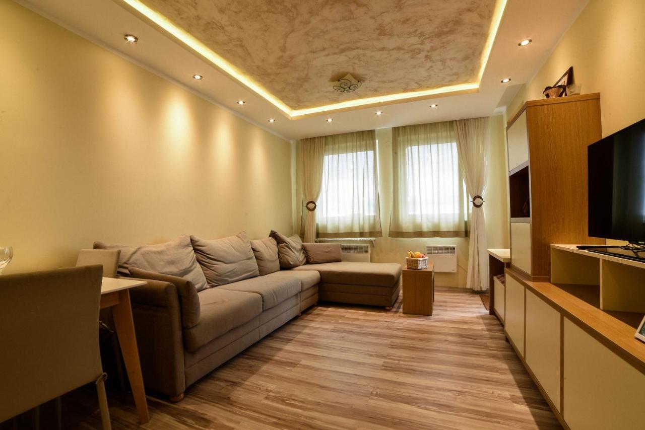 Jollykop Apartments Kopaonik Buitenkant foto